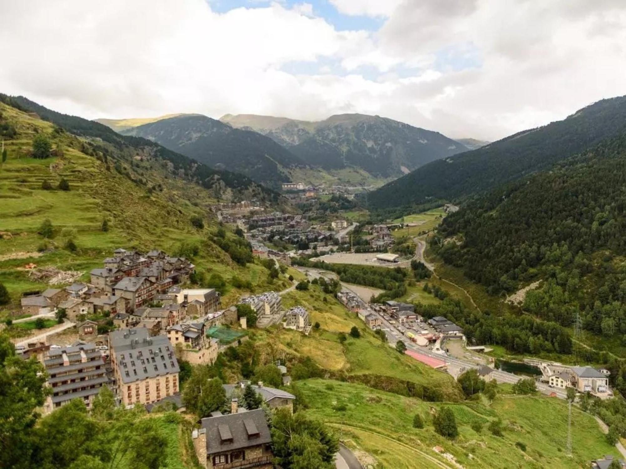 Apartaments Turistics Natural Suites Manzano 3000 Pas De La Casa Bagian luar foto